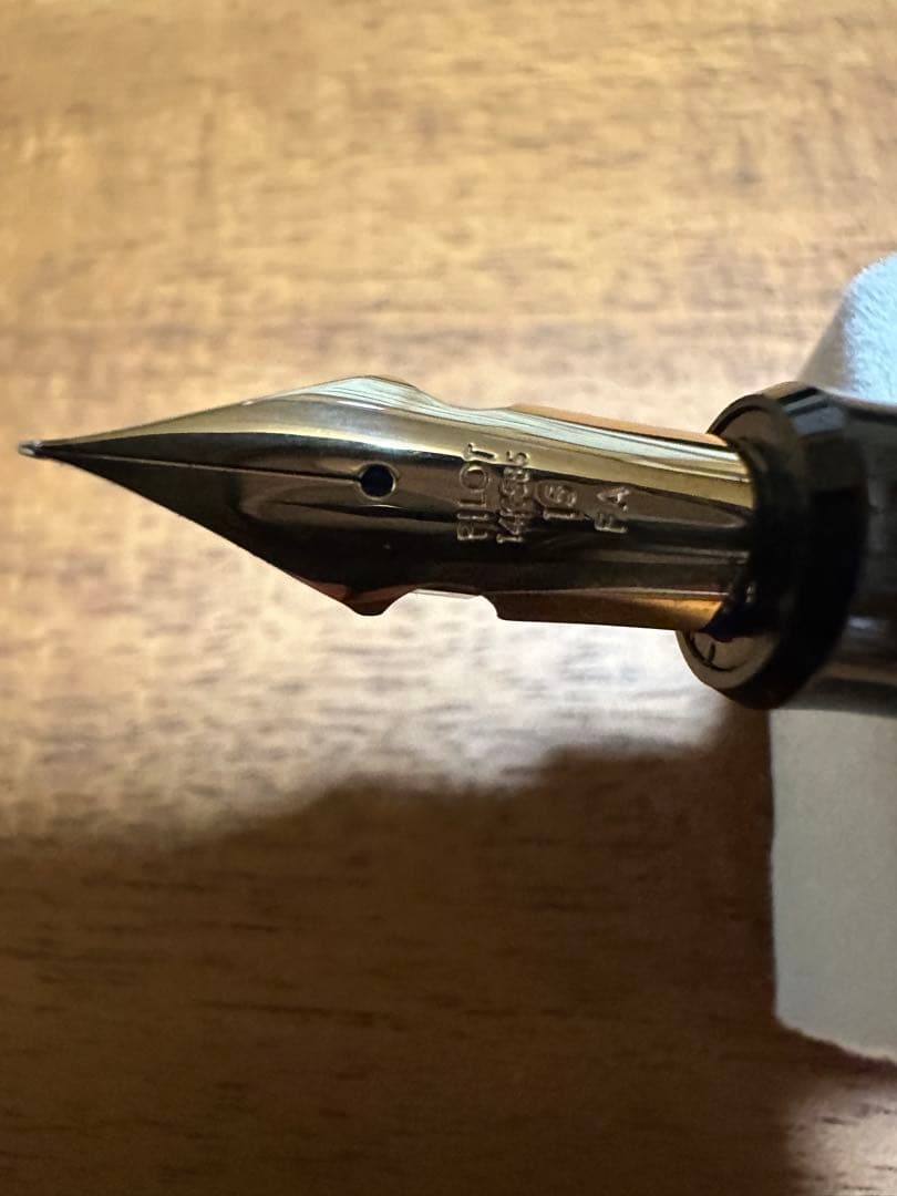 パイロット 万年筆 カスタム743 FA（フォルカン） ブラック