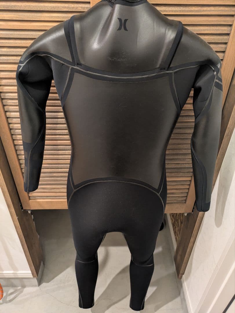 Hurley ブラック セミドライスーツ