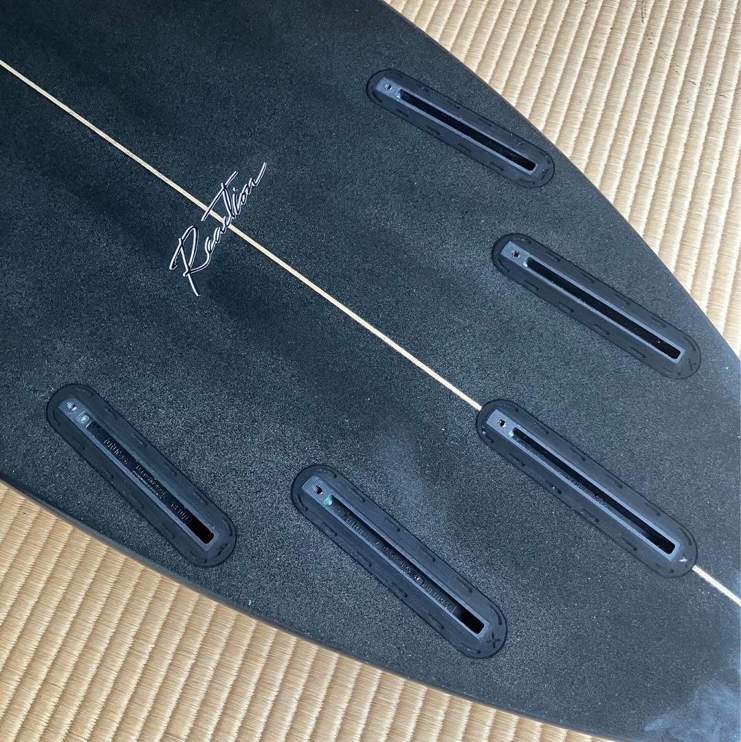 岡山手渡しReactionサーフボード、ショートボードブラック