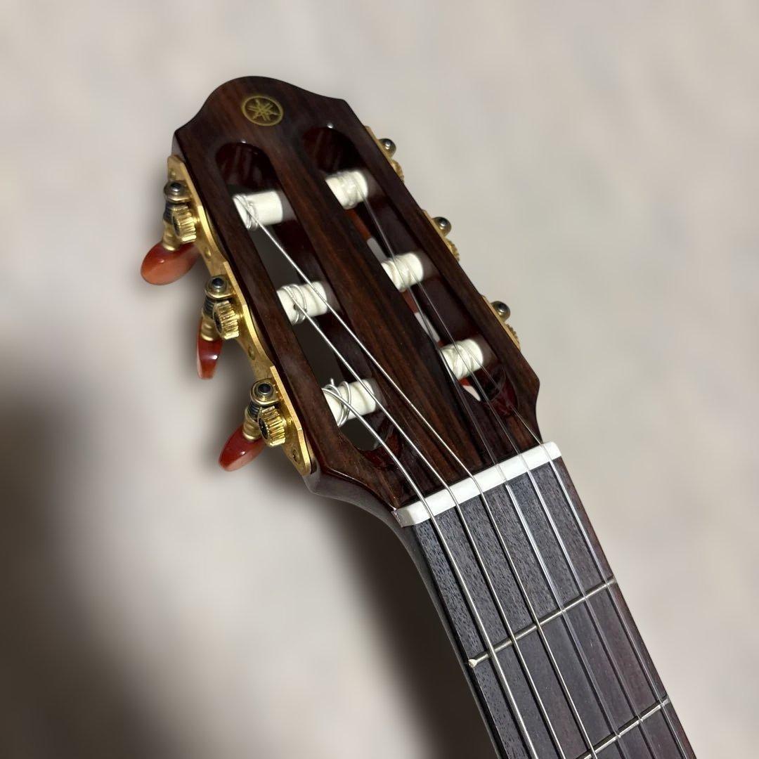 ヤマハ　SLG−100N サイレントギター　弦新品付