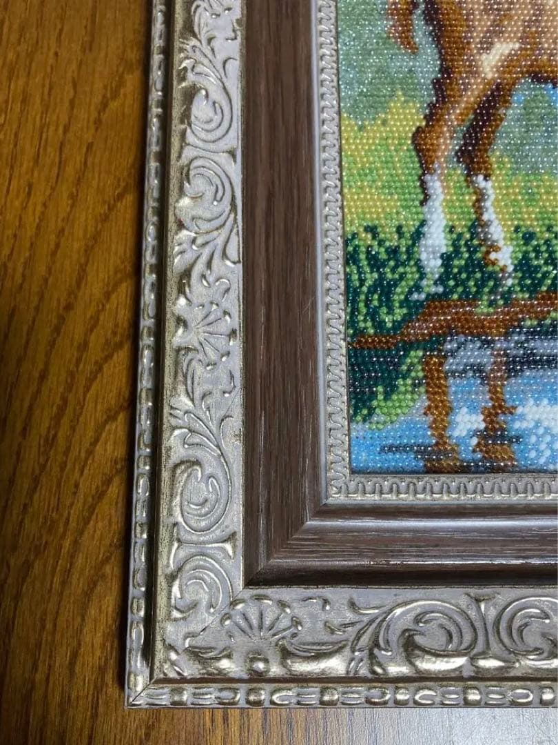Wonderful horses by the lakeビーズ刺繍の絵です。