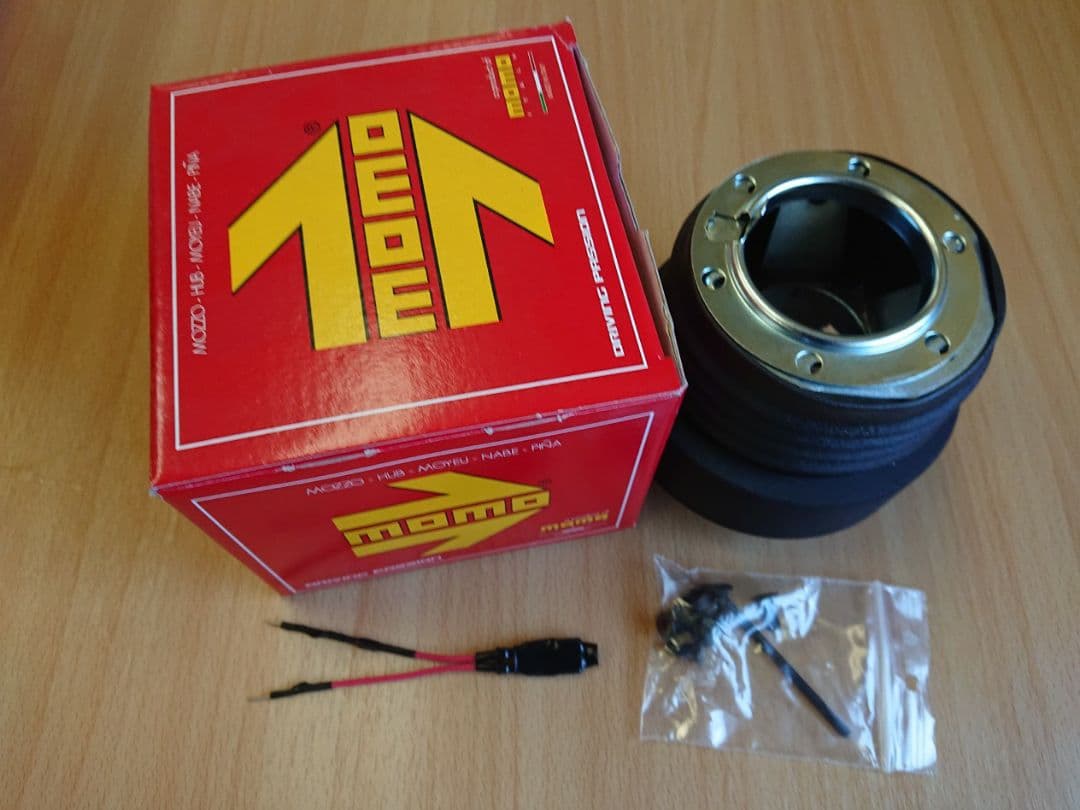 ＭＯＭＯボス　ＡＬＦＡＲＯＭＥＯ　　　　　１４７／１５９／ＧＴ／ＭＩＴＯ