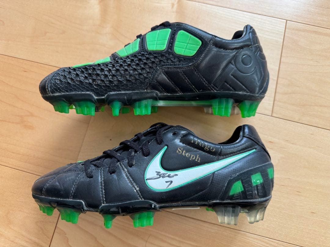 セ*ン様 佐藤勇人選手 実使用 直筆サイン入り スパイク