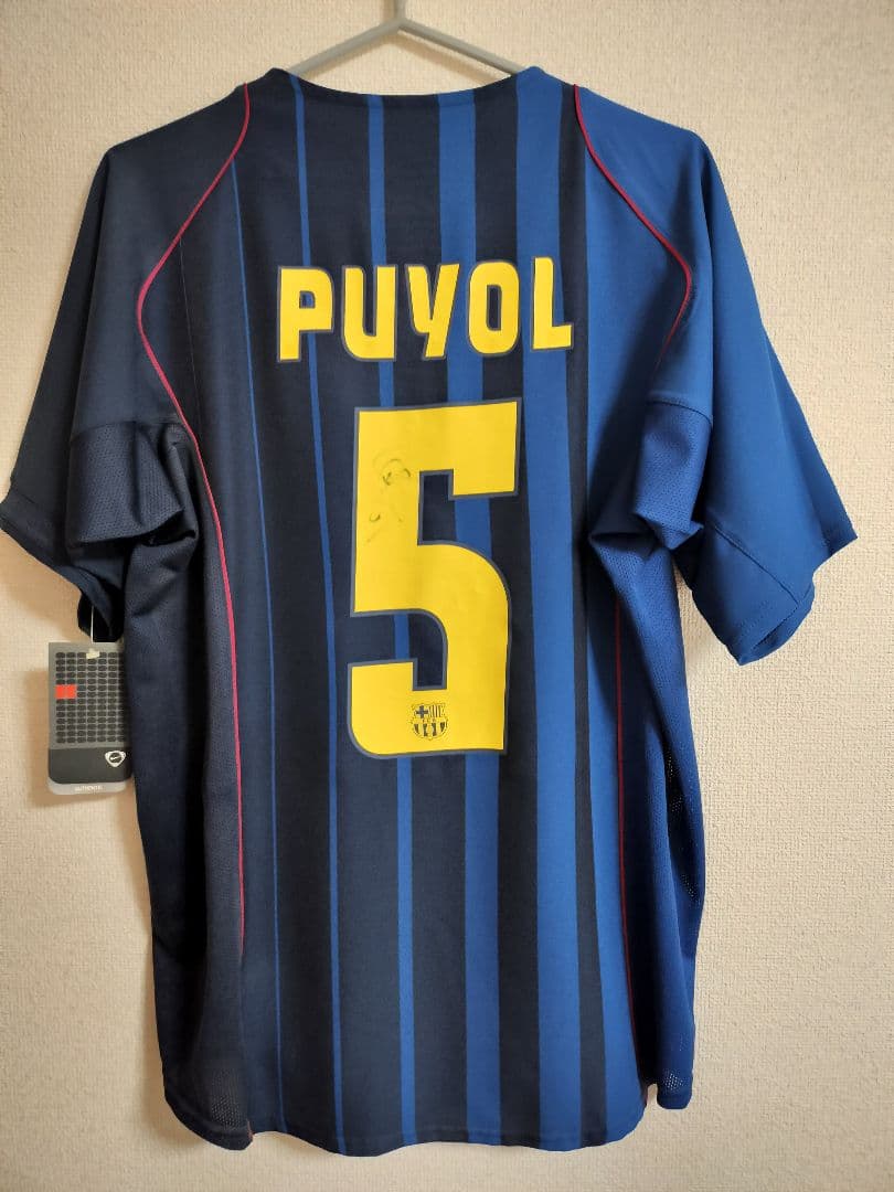 バルセロナ04/05（H）半袖 #5プジョル サイン入
