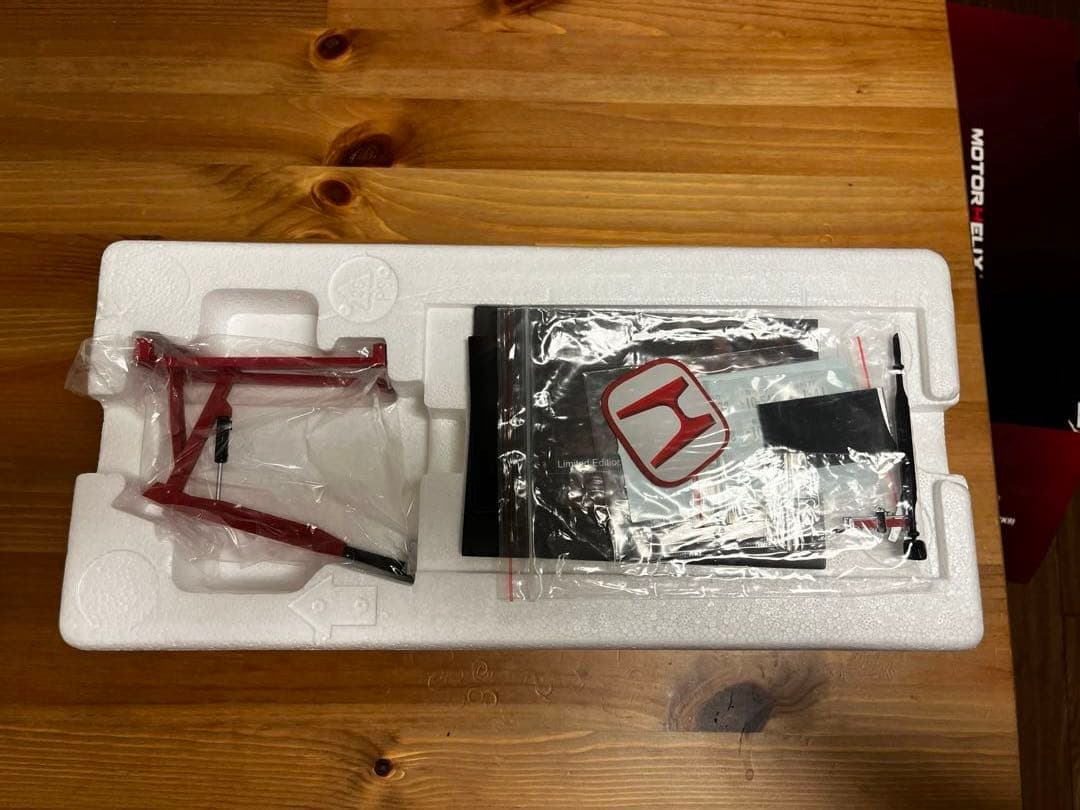 ミニカー Motorhelix 1/18 Honda civic type R (ek9)