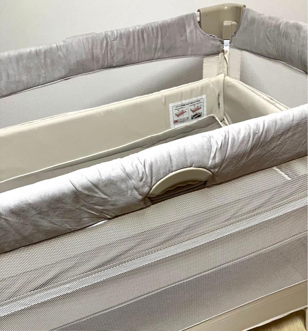 美品 送料無料 たためるベビーベッド ココネルエアープラス AB