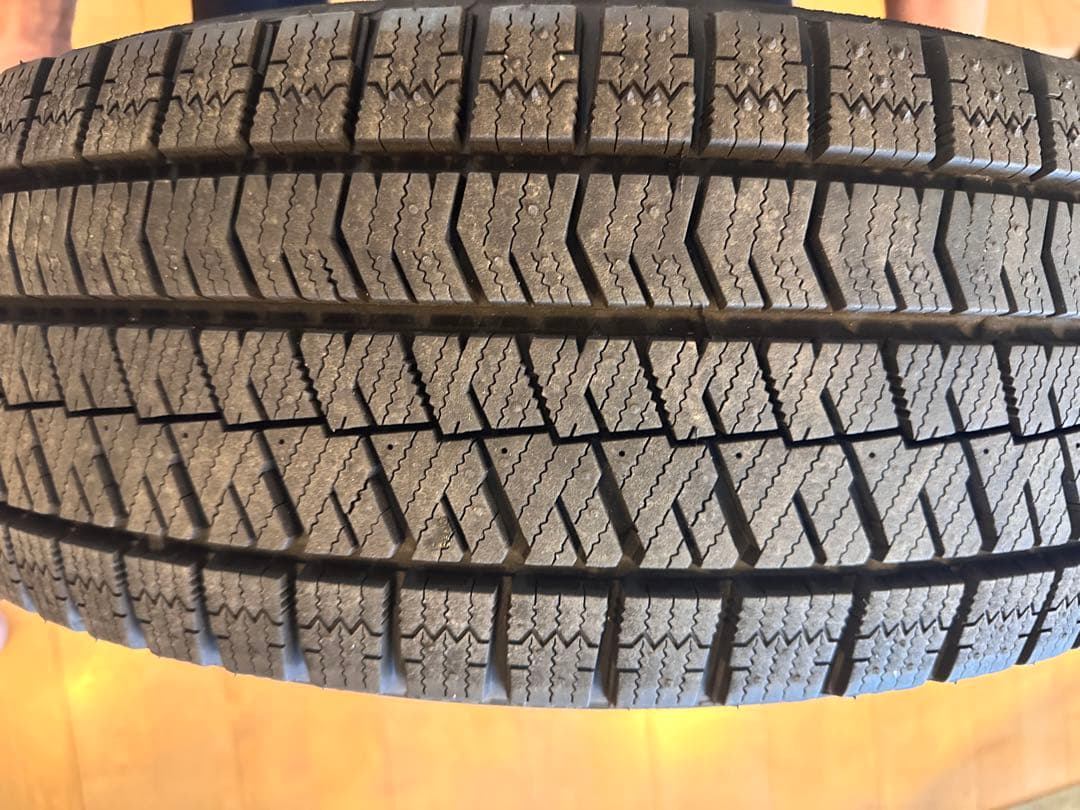 ほぼ新品タイヤ1本（走行距離わずか／パンク時の緊急交換品）