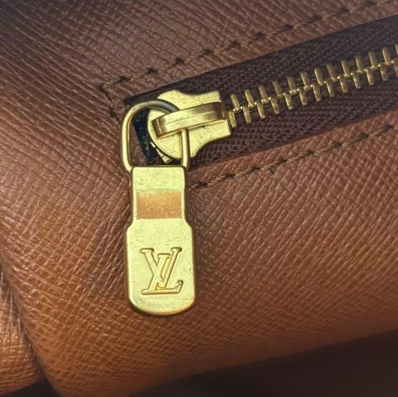 ルイヴィトン　LOUIS VUITTON ナイル　ショルダー　クロスボディバッグ