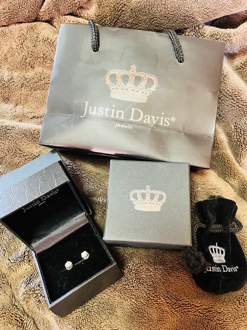 Justin Davis クラウンモチーフ ピアス　925 シルバー