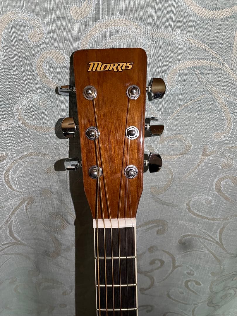 アコースティックギター ハードケース、チューナー付き