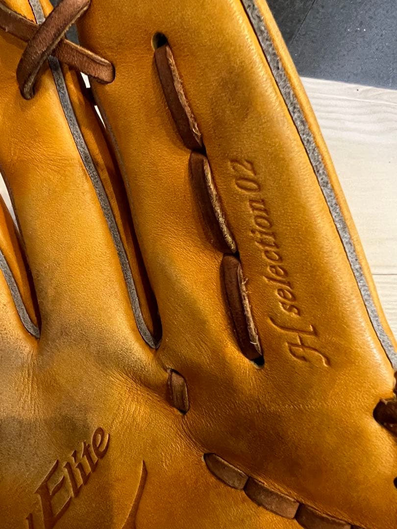 Mizuno Global Elite オレンジグローブ 右投げ用