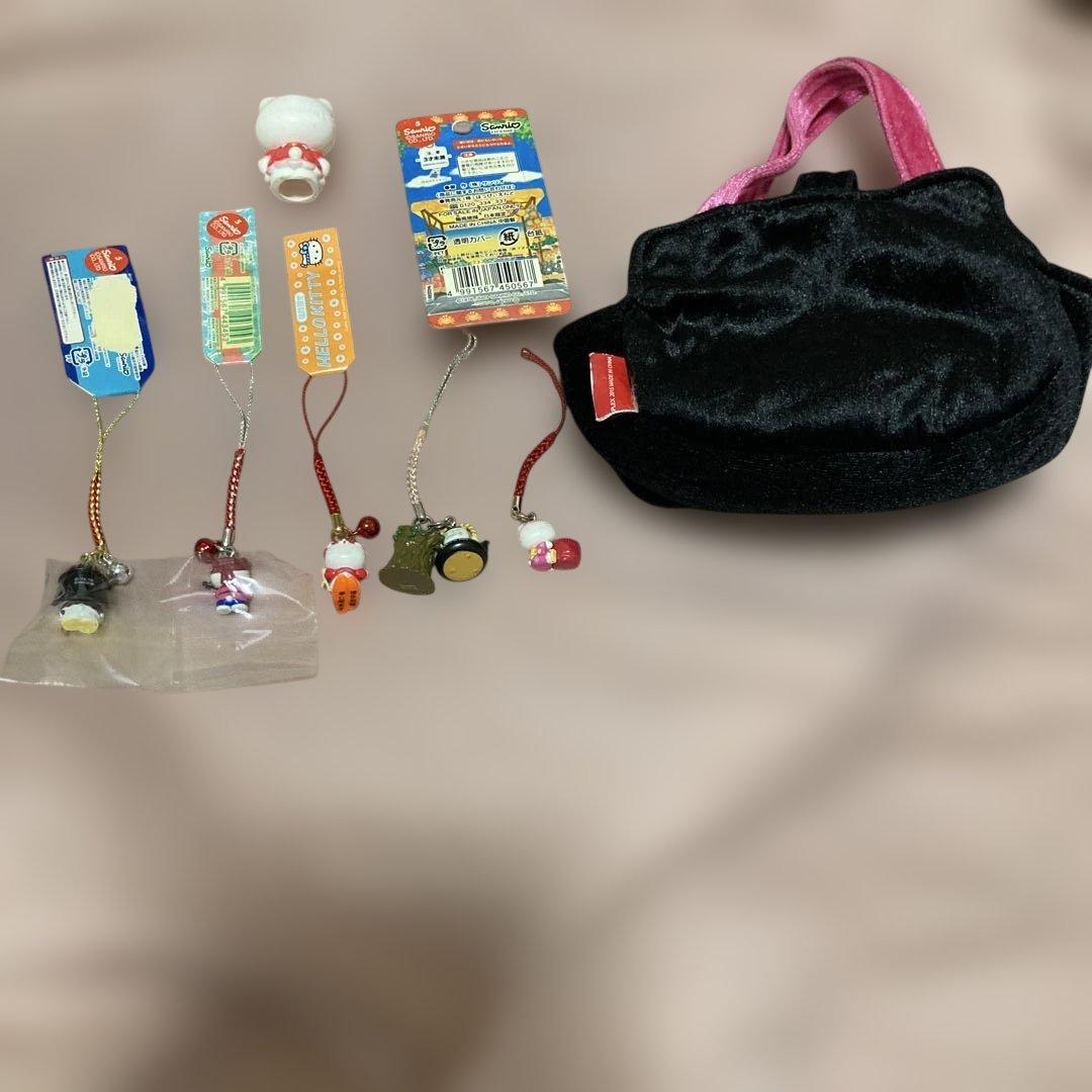 キティちゃん根付けストラップ、指人形、ミニバック