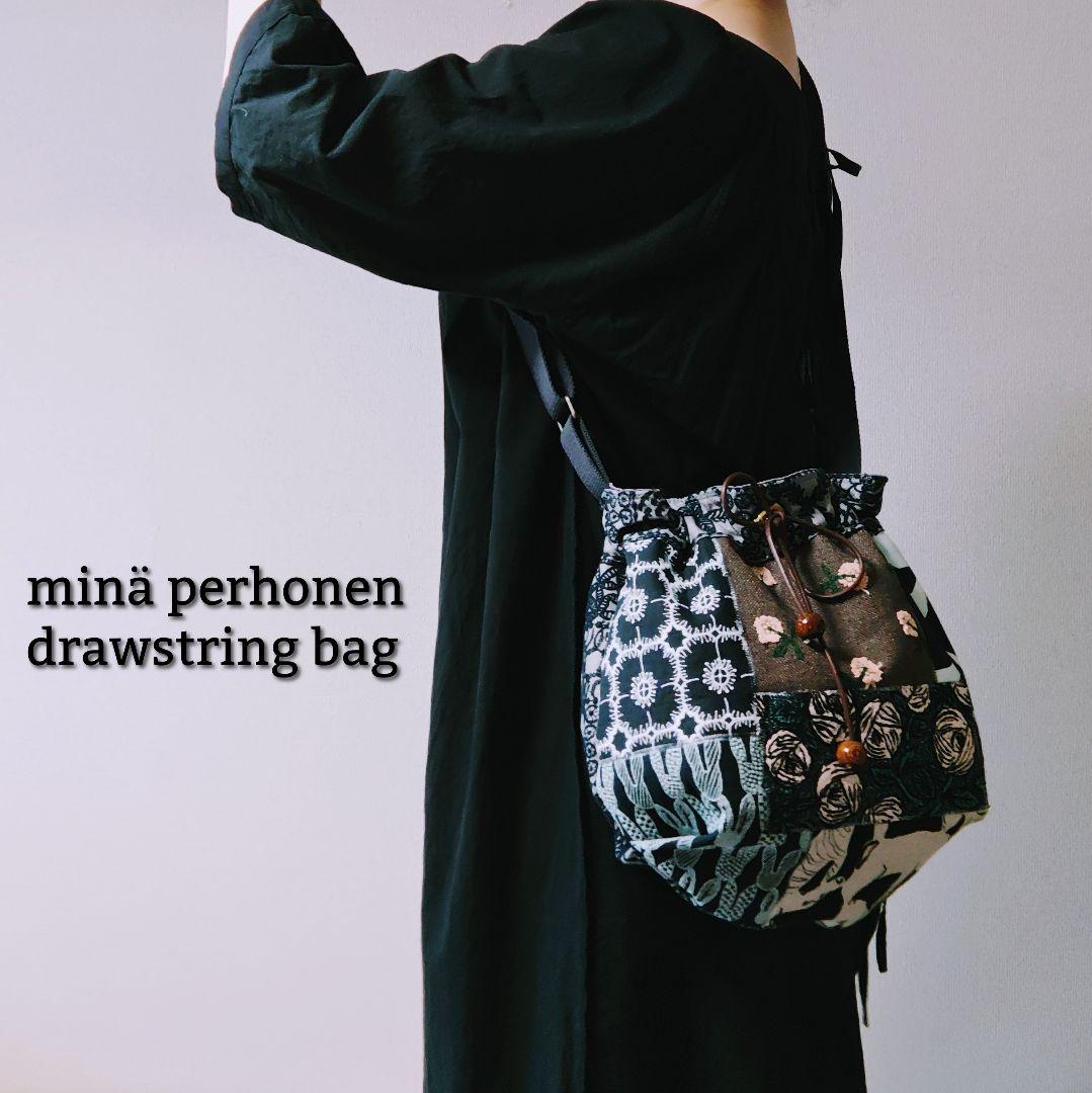 【再販ナシ】ミナペルホネン ドローストリングバッグ foresttile　巾着