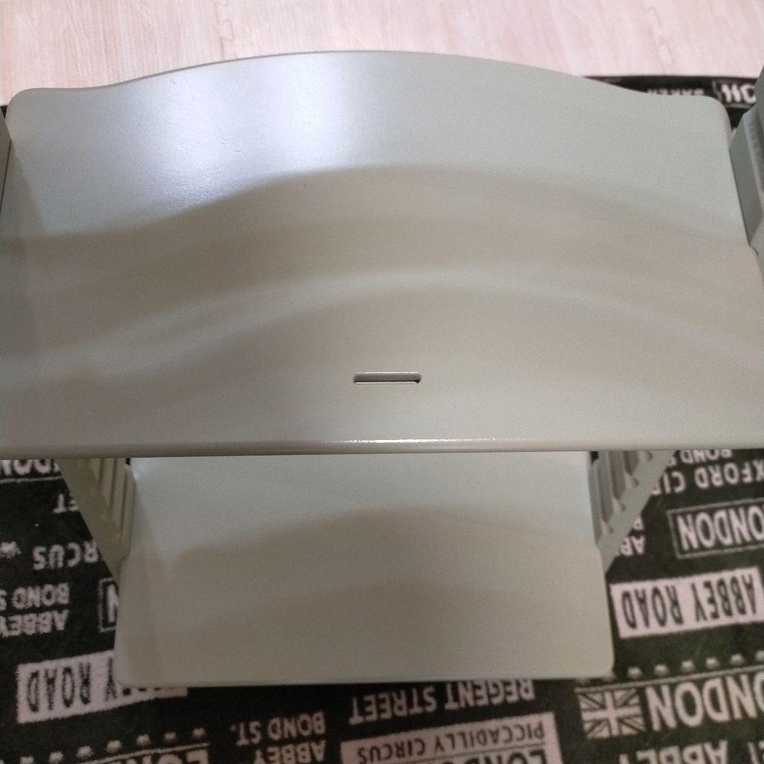 【希少色】ストッケ　ハイチェア 　トリップトラップ　モスグリーン