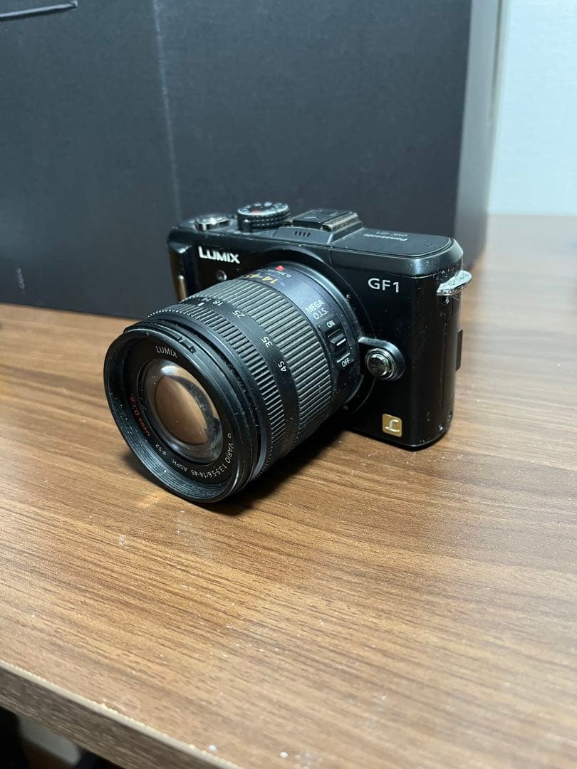 動作確認済　Panasonic Lumix GF-1 ミラーレス一眼