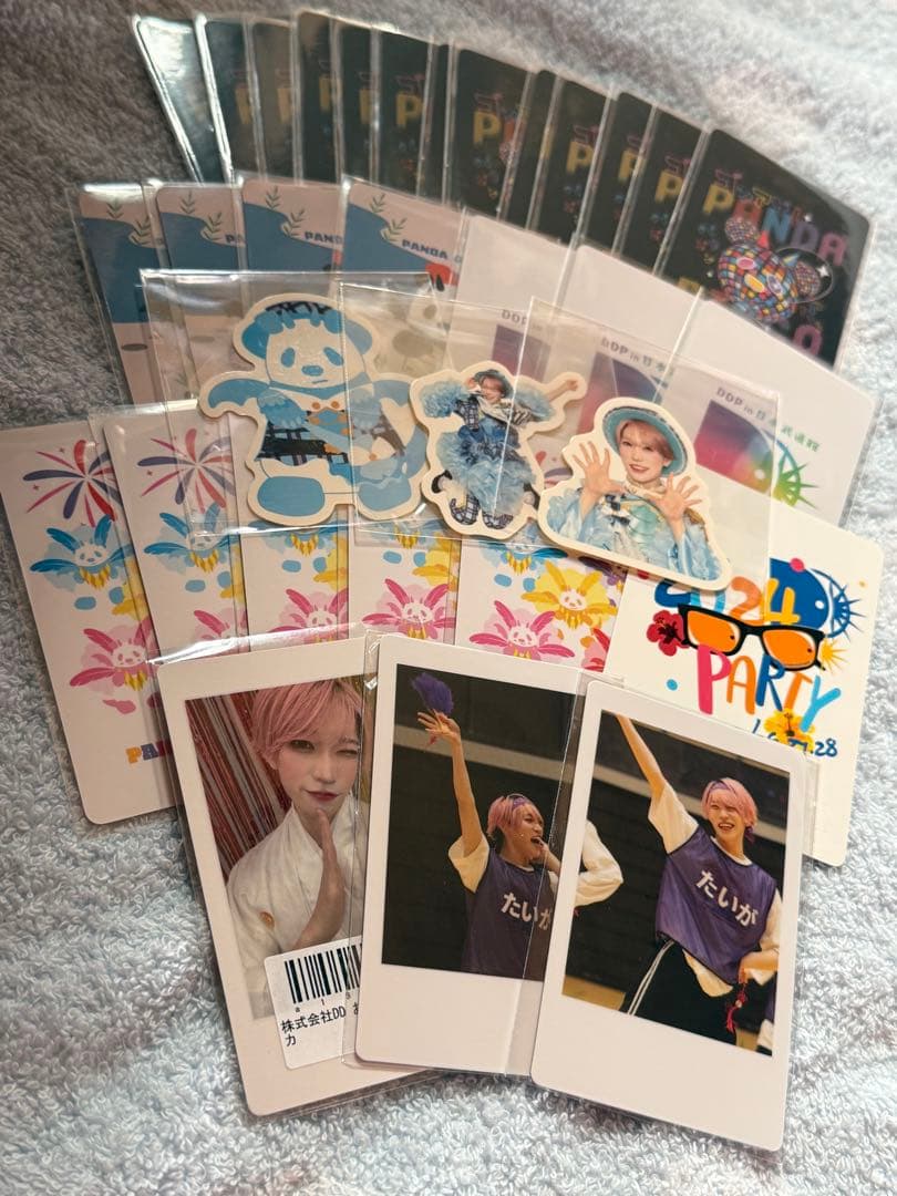 パンダドラゴン　たいが　ハピカ　トレカ　ステッカー