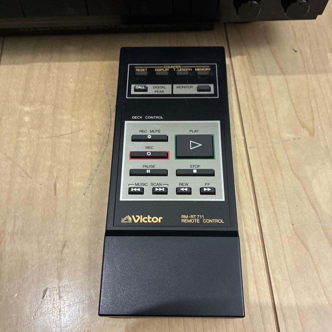 ビクター　ステレオカセットデッキ　TD-V711 3ヘッド　リモコン付属は貴重