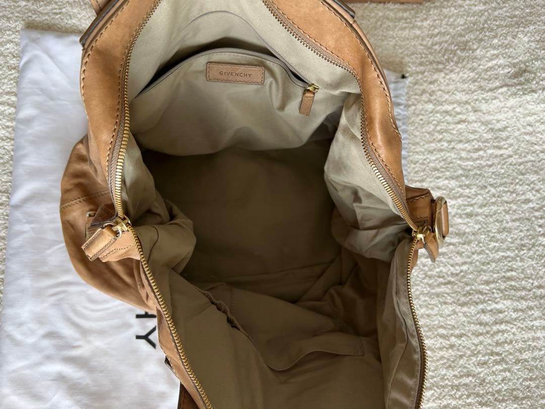 【！期間限定値下げ！】¥35.000！ジバンシーGIVENCHY 2wayバッグ