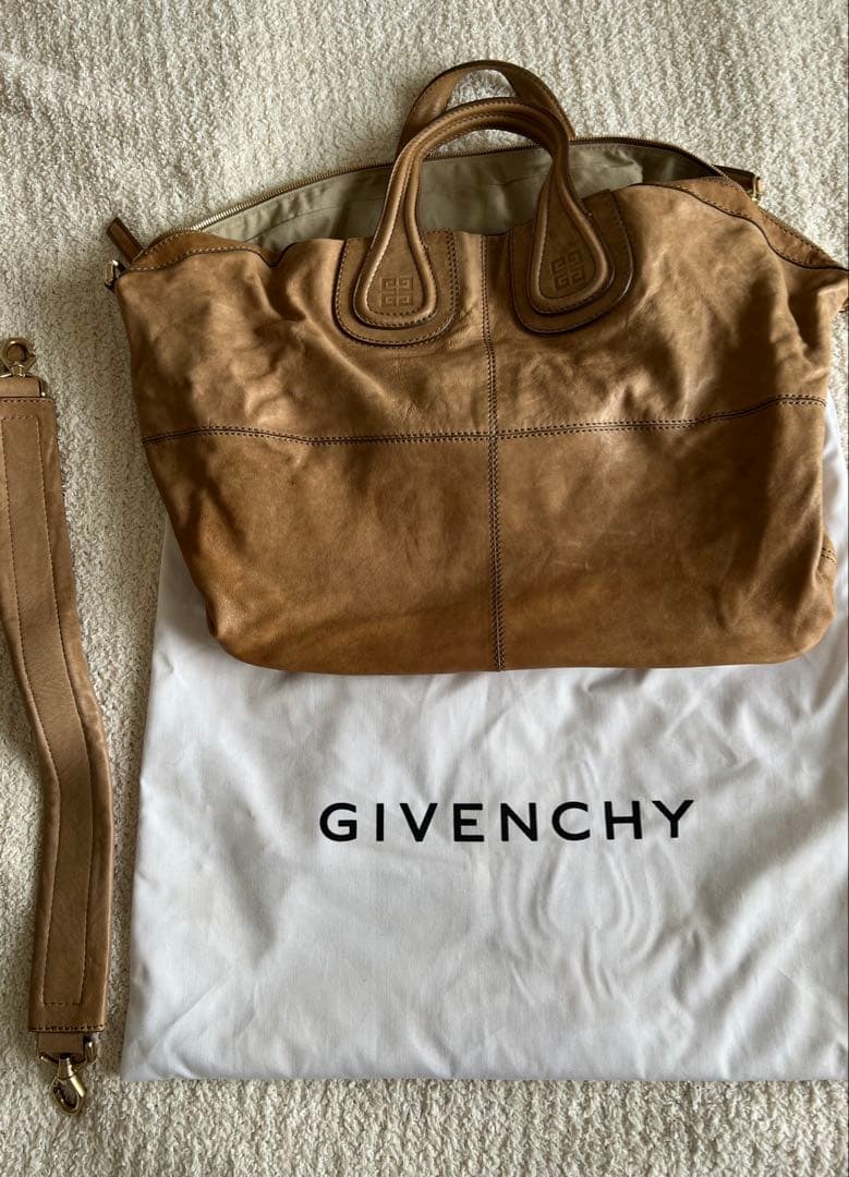 【！期間限定値下げ！】¥35.000！ジバンシーGIVENCHY 2wayバッグ