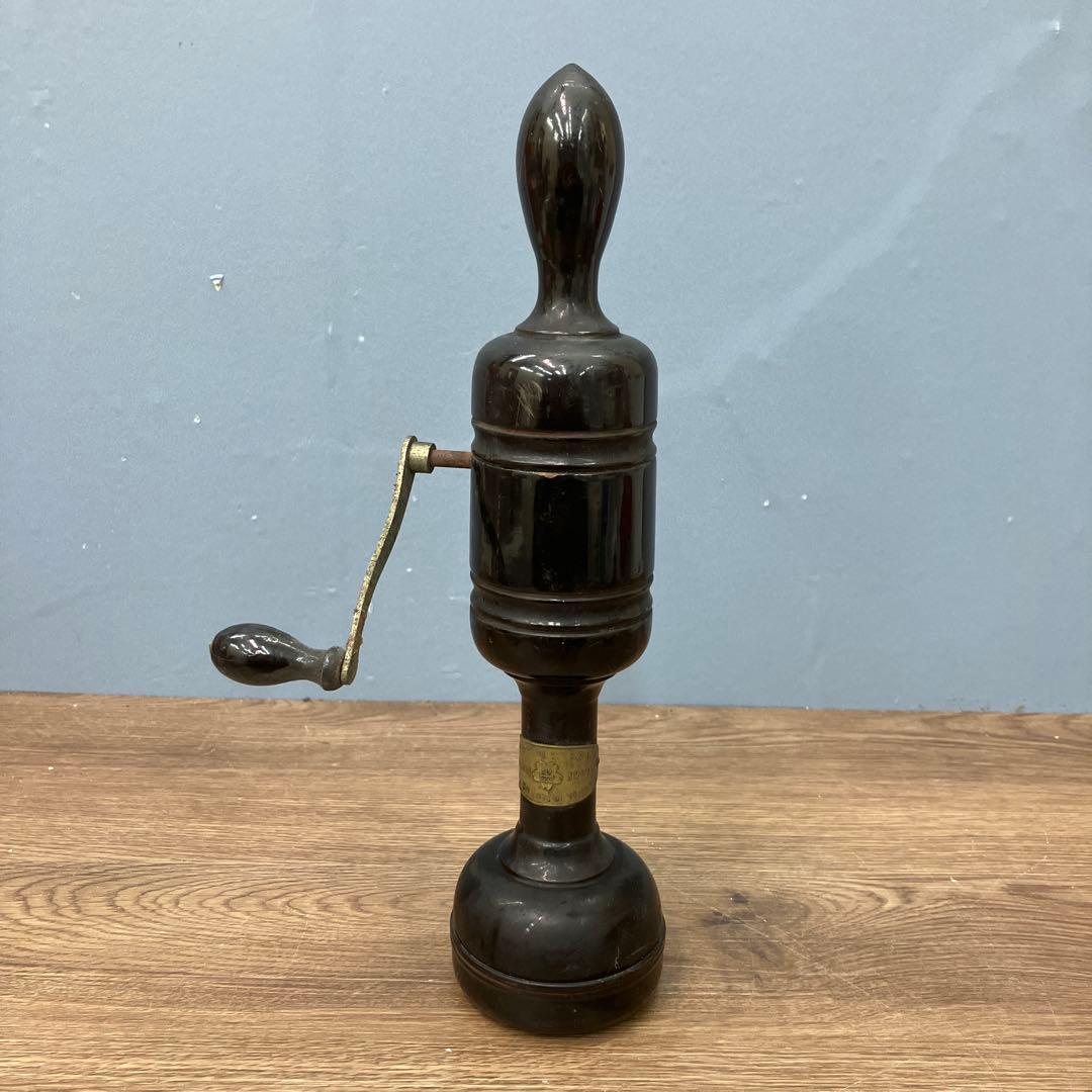 E-壁 希少 当時物 昭和レトロ 手回し式 肩たたき 手回し