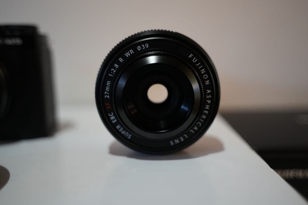 FujifilmX-M5ブラックボディ＋XF27mmF2.8 R WRレンズ付き