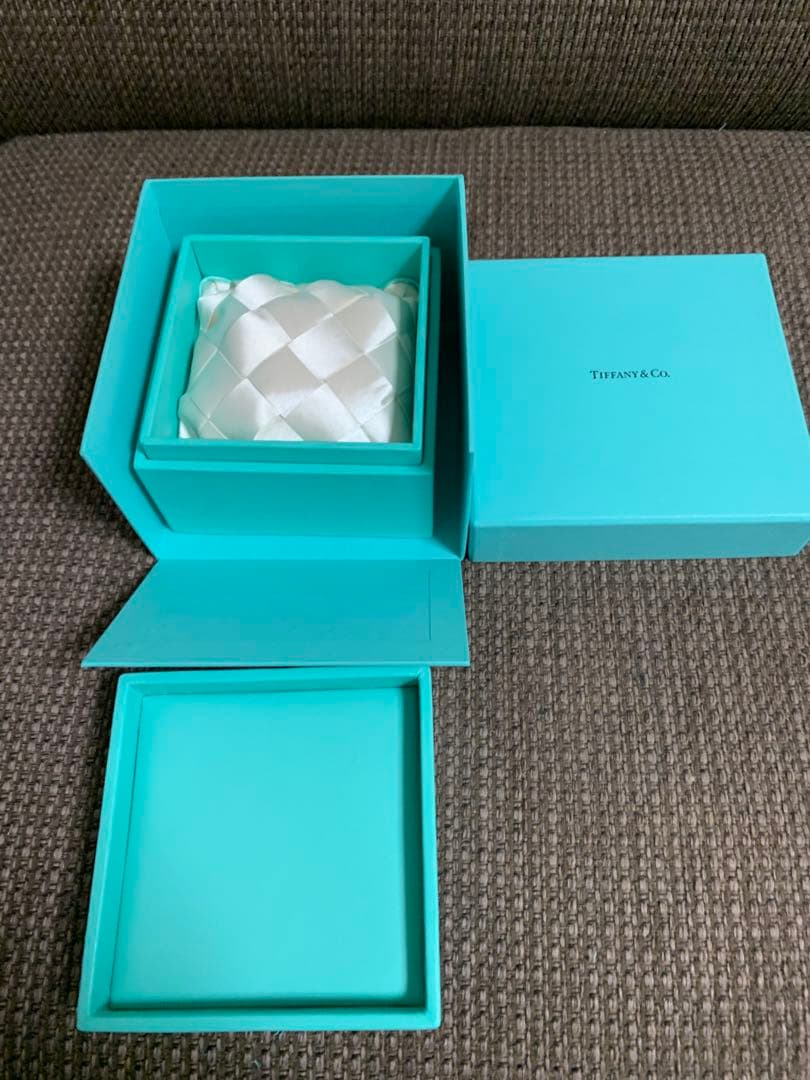 正規品　希少品ティファニーアクセサリーリング　ブレスレットなど小物入れ