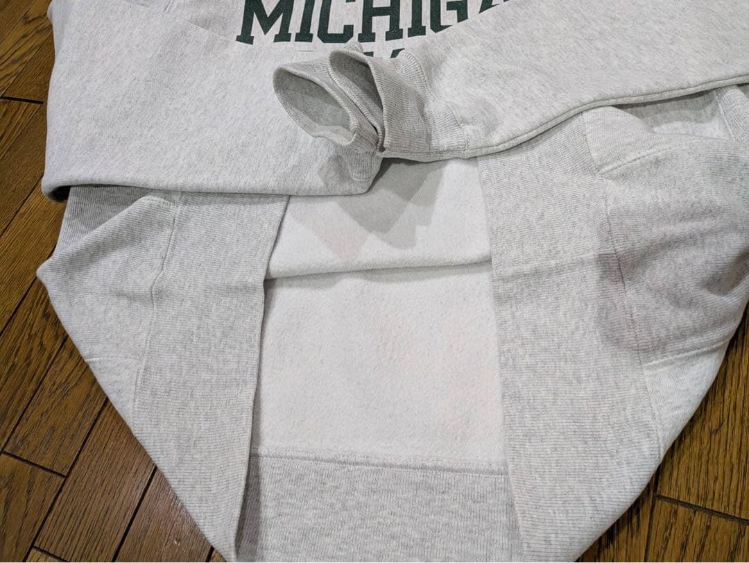 Champion リバースウィーブ スウェット Michigan state