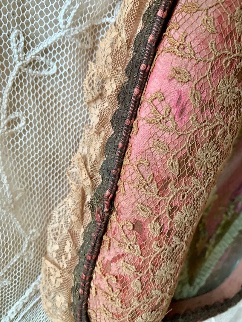 フランスアンティークピンクッション付ロココモチーフガラストレイ※メタルブレード