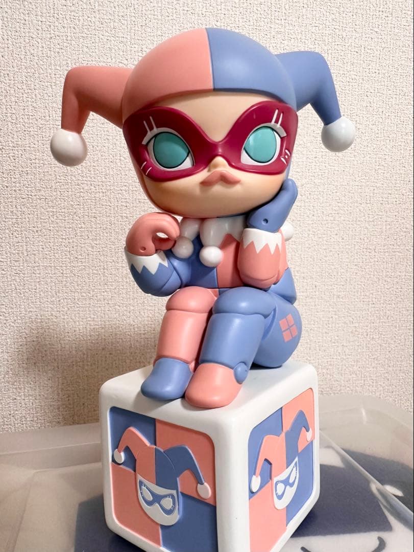 モリー(ハーレイクインコスプレ/パステルカラー版)Byケニー・ウォン