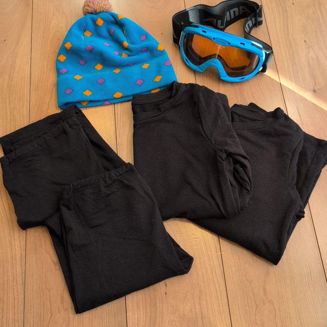 スキーウエア 140cm ミズノ ゴーグル 極暖上下2セット 帽子付き