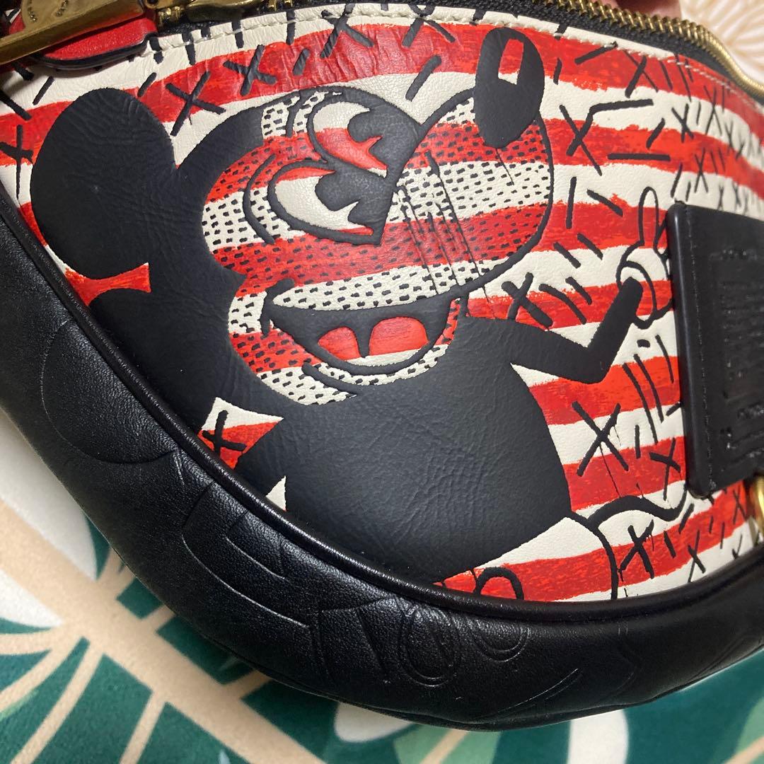 COACH Keith Haring ボディバッグ　ミッキーコラボ希少品