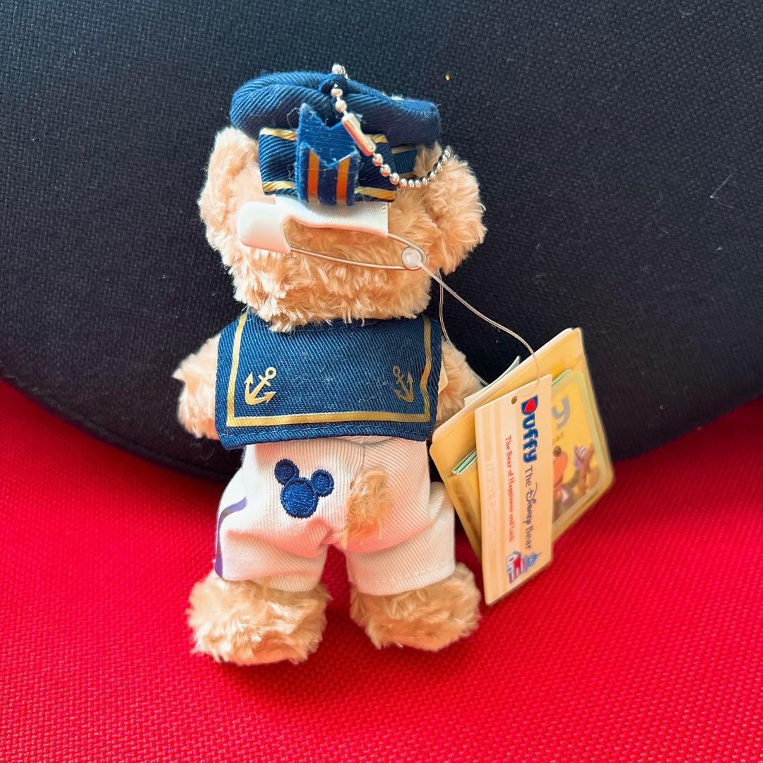 ダッフィー　ぬいぐるみバッジ