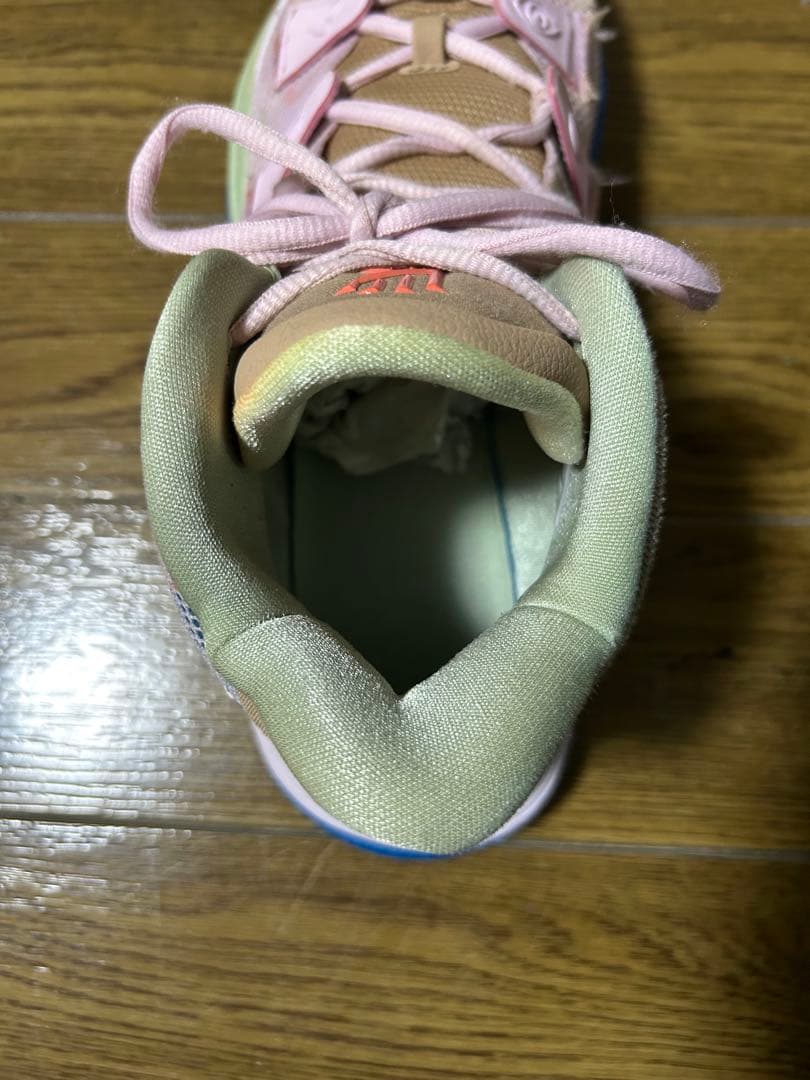 シューズ(男性用) NIKE KYRIE 7 EP '1 WORLD 1 PEOPLE