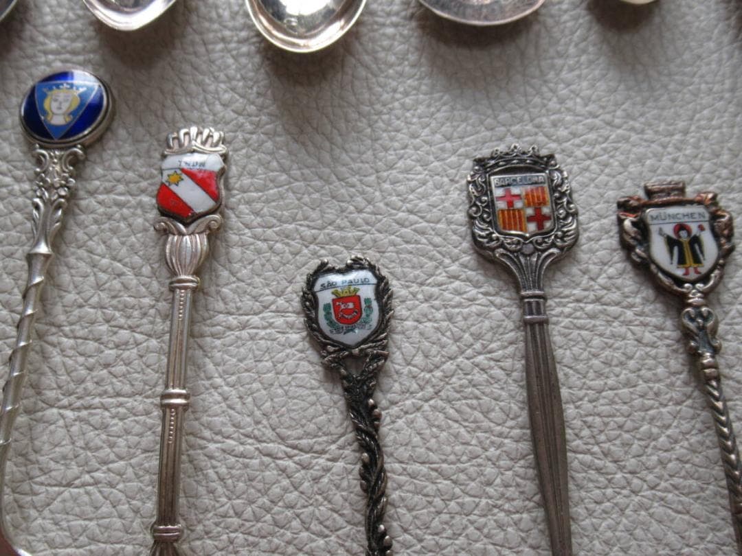 希少 美品 1950年頃希◆銀製(シルバー)と七宝製 世界のスプーン 合計23本