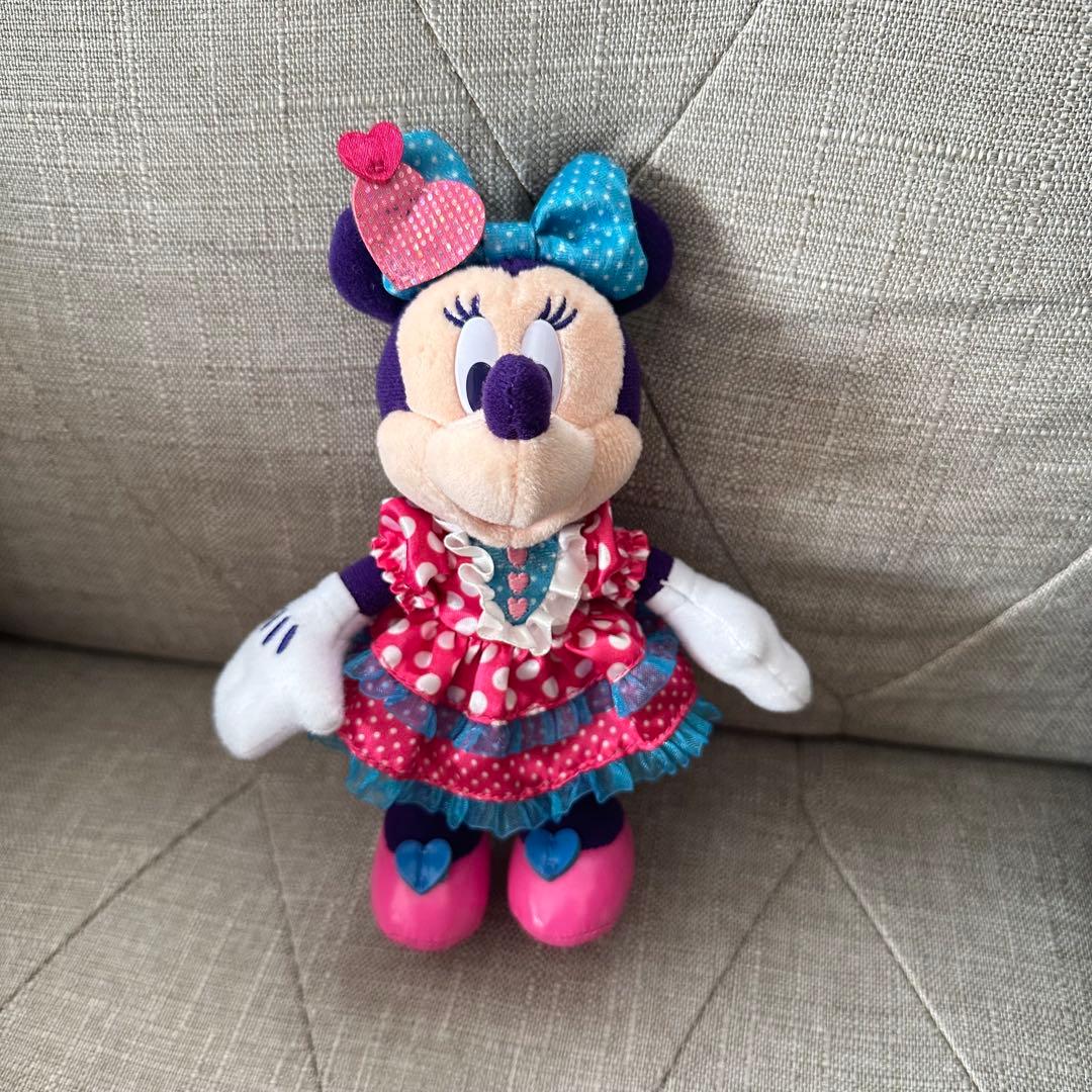ディズニーパルパルーザ ミニーマウス ぬいぐるみバッジ 2024年発売