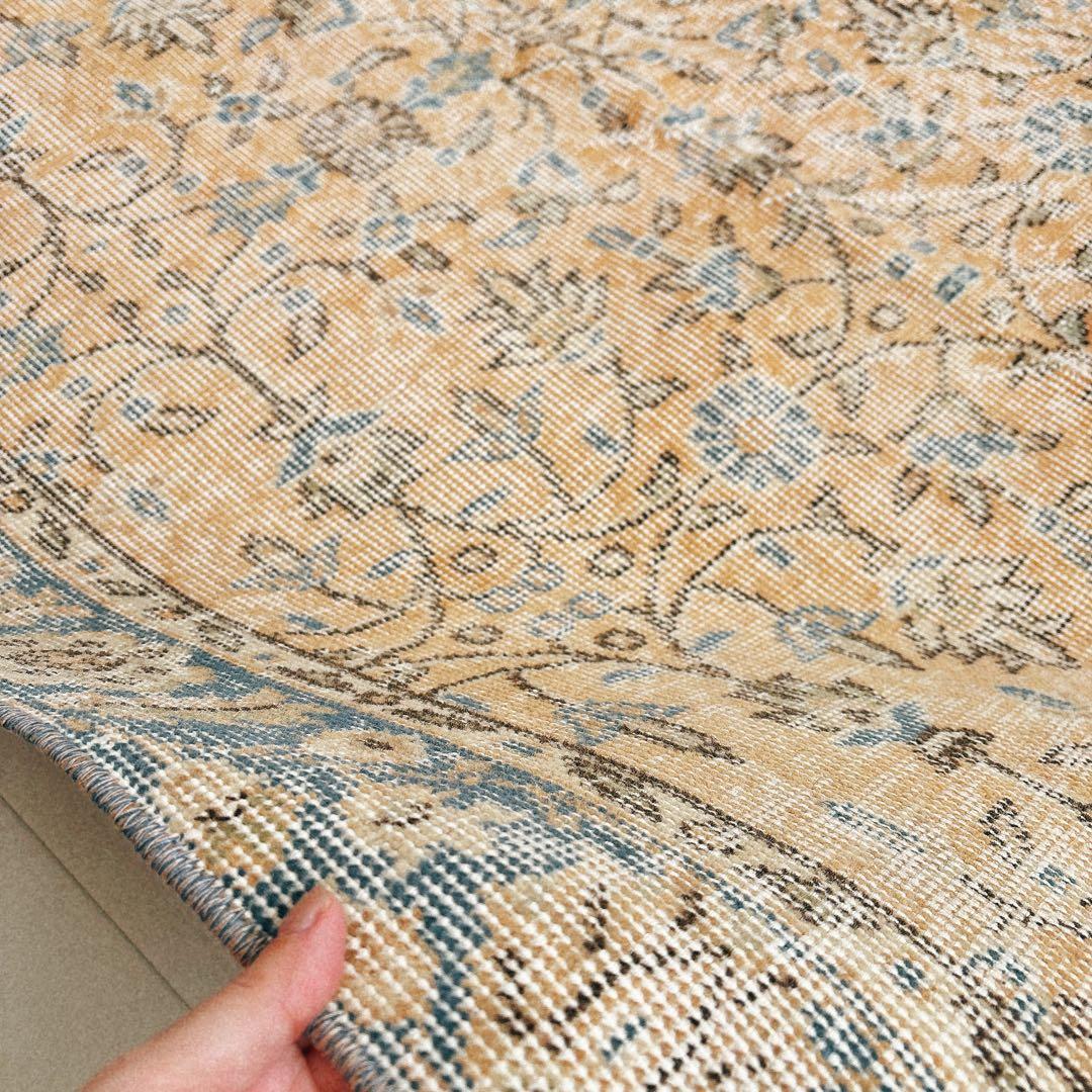 トルコ　ヴィンテージ ラグ オレンジ　ブルー　フローラル