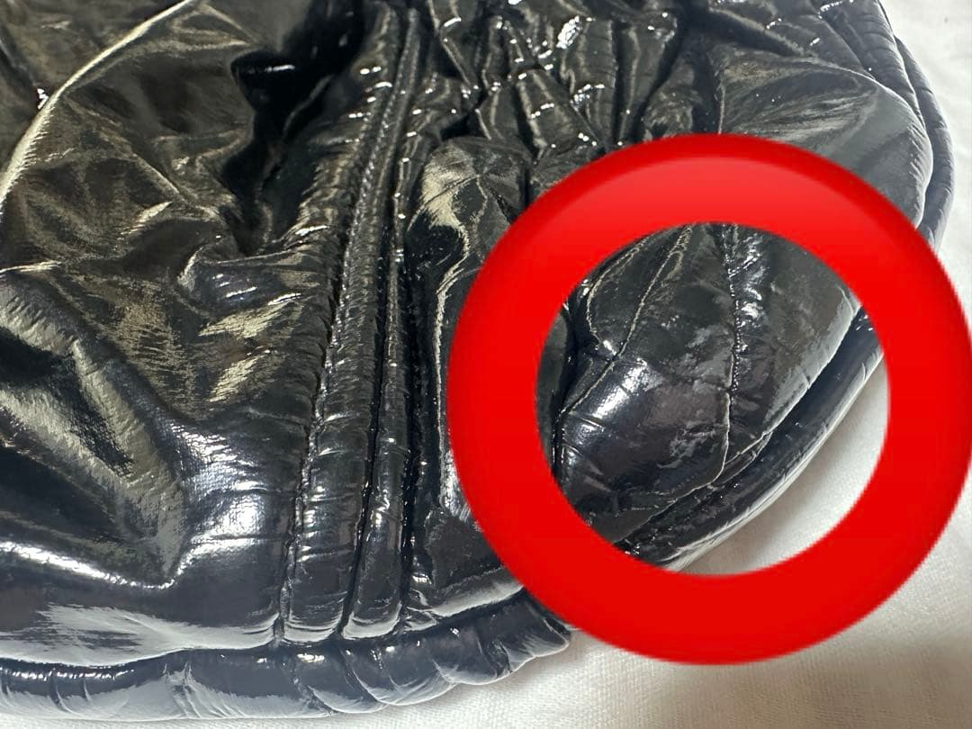 miumiu エナメルバック　黒