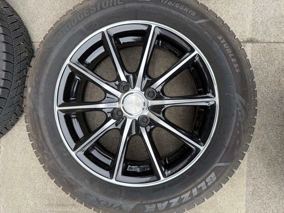 ブリヂストン スタッドレスタイヤ VRX3 15インチ ホイールセット