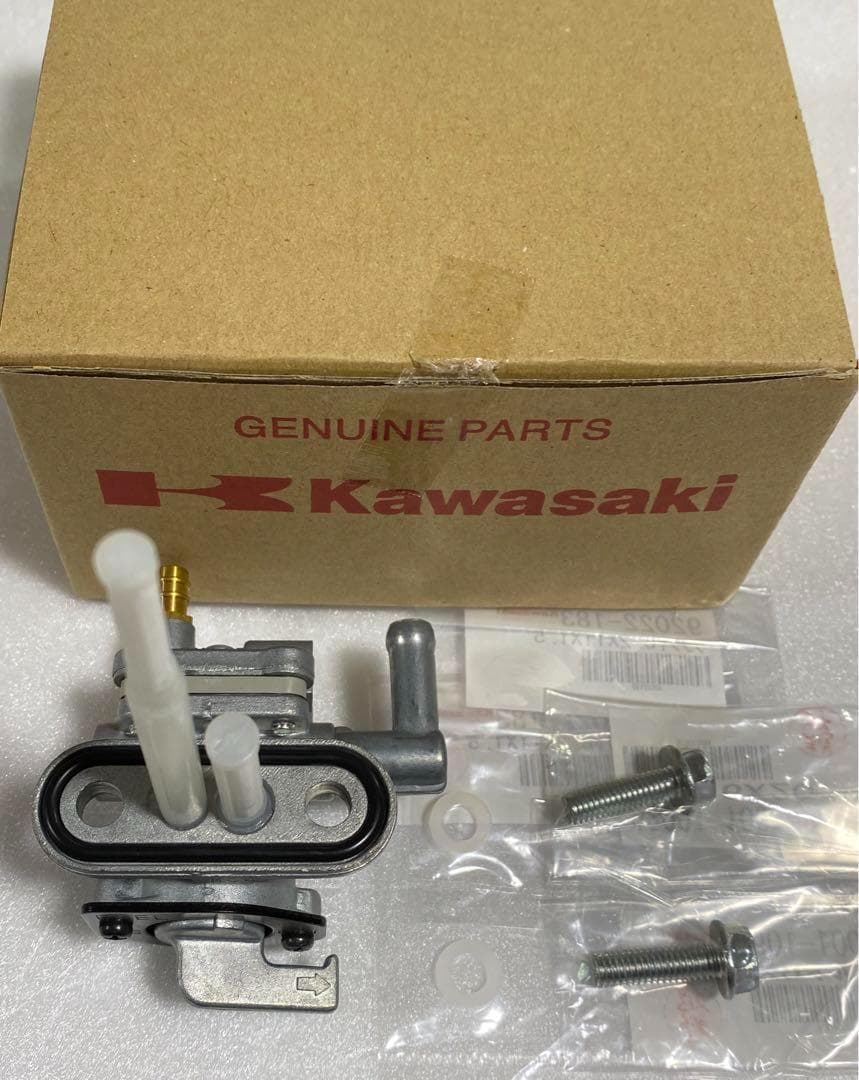 Z400GP GPZ400F フューエルコック タンク 燃料コック 412