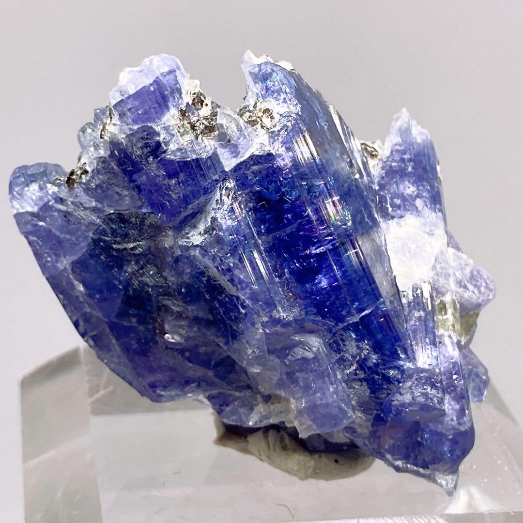 タンザナイト　原石　鉱物標本　天然石　102