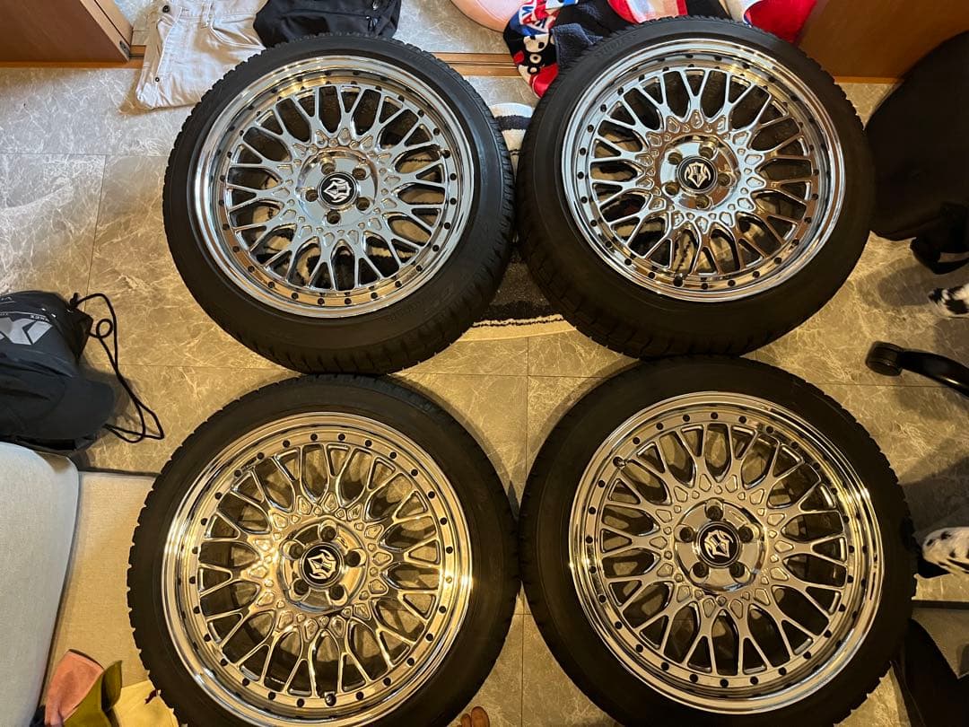 アメ鍛ホイール VIP modular VRC110 18インチ