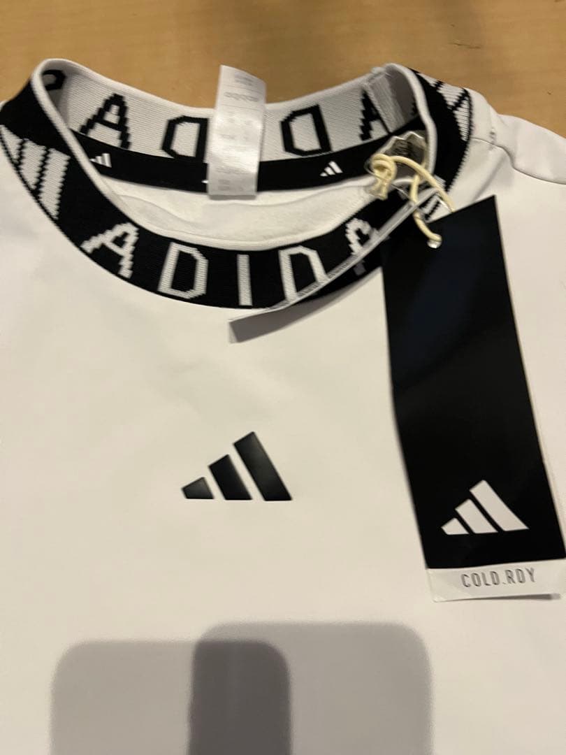 新品　adidas ゴルフ　モックネック　フレアースカート　　セットアップ　S