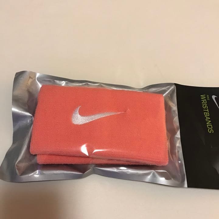 ナイキ　ナダル　全米オープン着用　リストバンド