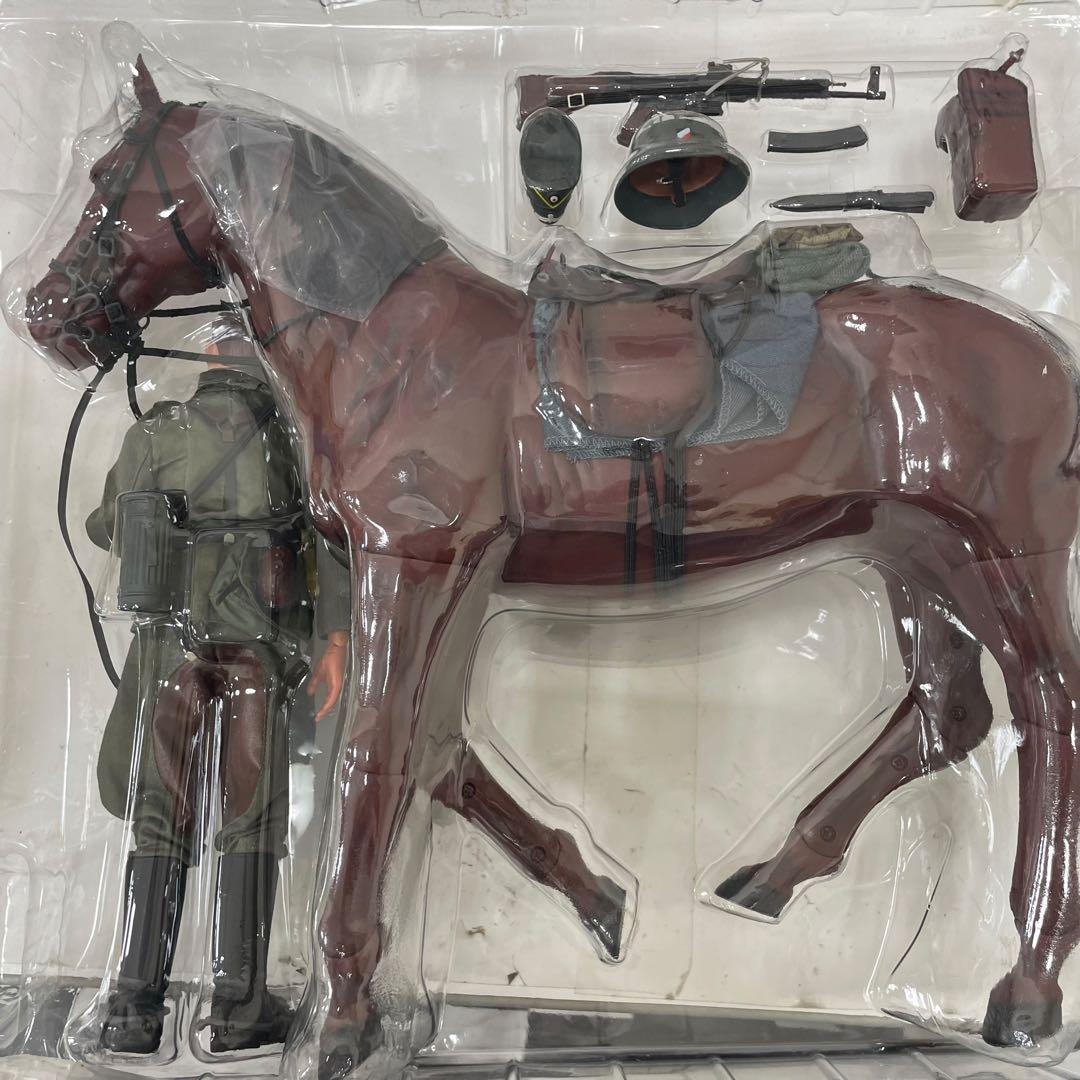 WWⅡ ドラゴンモデルズ　ニュージェネレーションフィギュア 軍馬 兵士