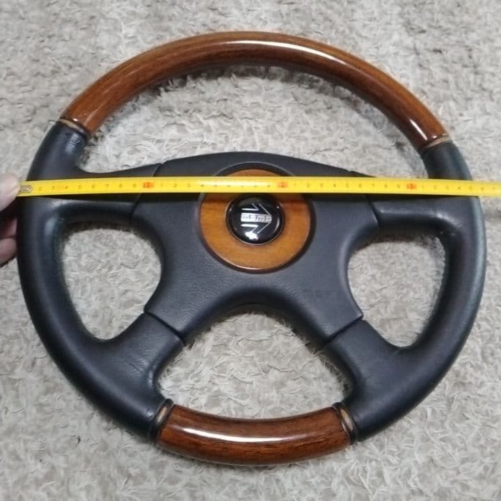 MOMO ステアリングモモウッドブラック36センチ