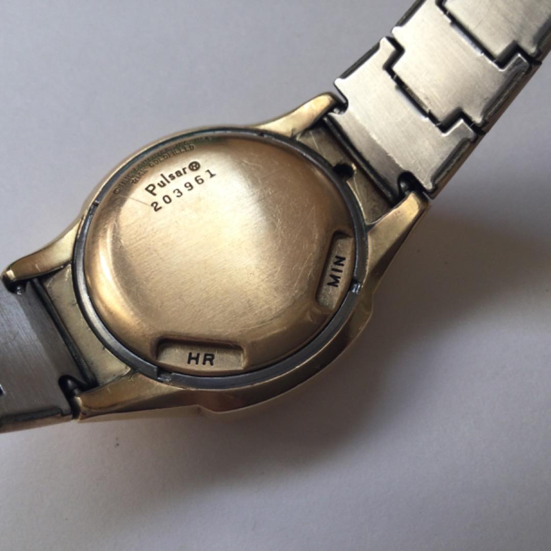 腕時計：アンティーク　デジタル時計（2個セット）