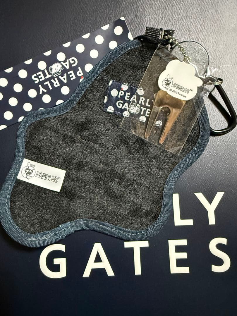 パーリーゲイツ　SNOOPYコラボ、ボール拭き付きチャーム