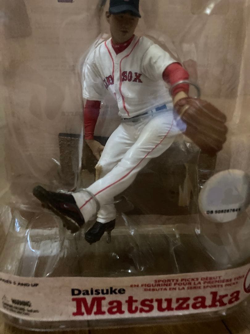 松坂大輔選手のバブル人形（レッドソックス）