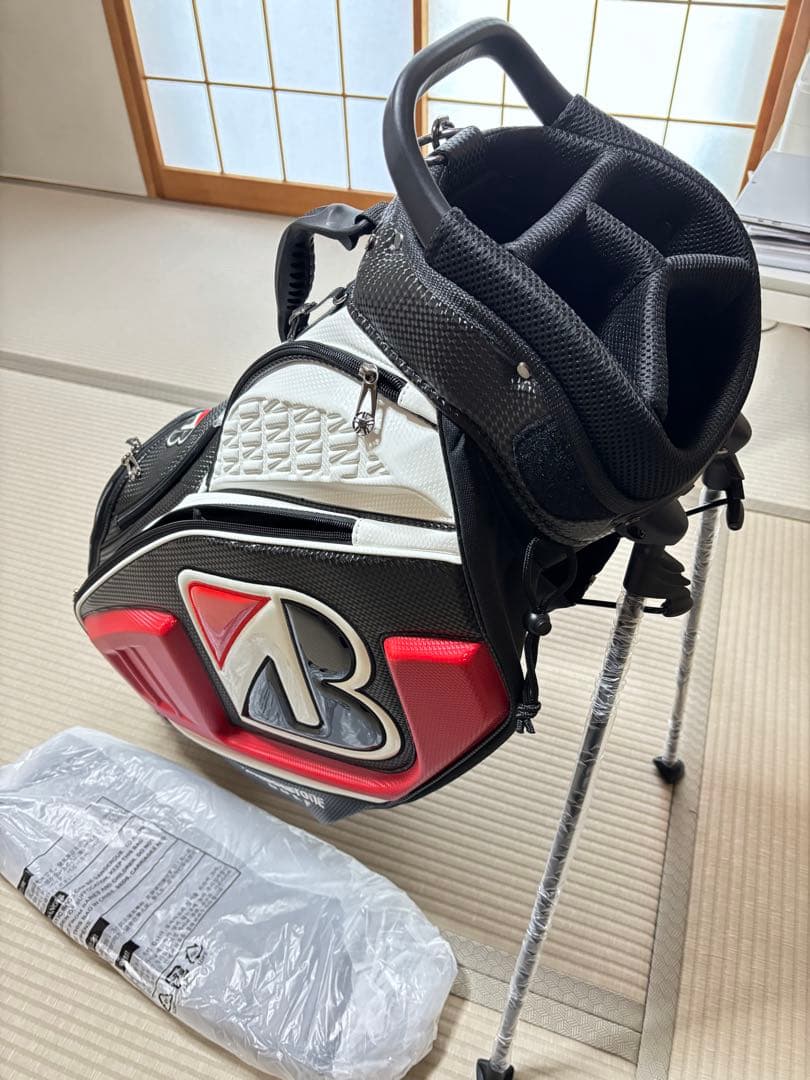 BRIDGESTONE ツアースタンドモデル　キャディバッグ9.5型　3.7kg