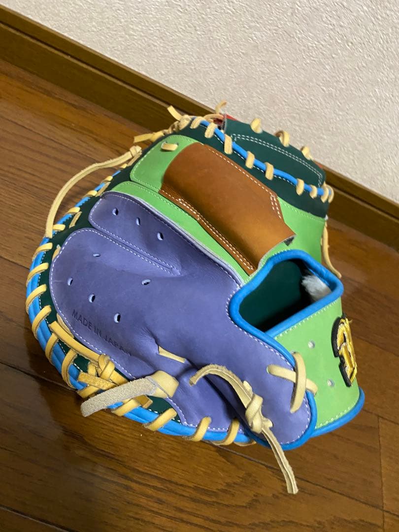 BM（ベースマン）軟式キャッチャーミット　多色デザイン